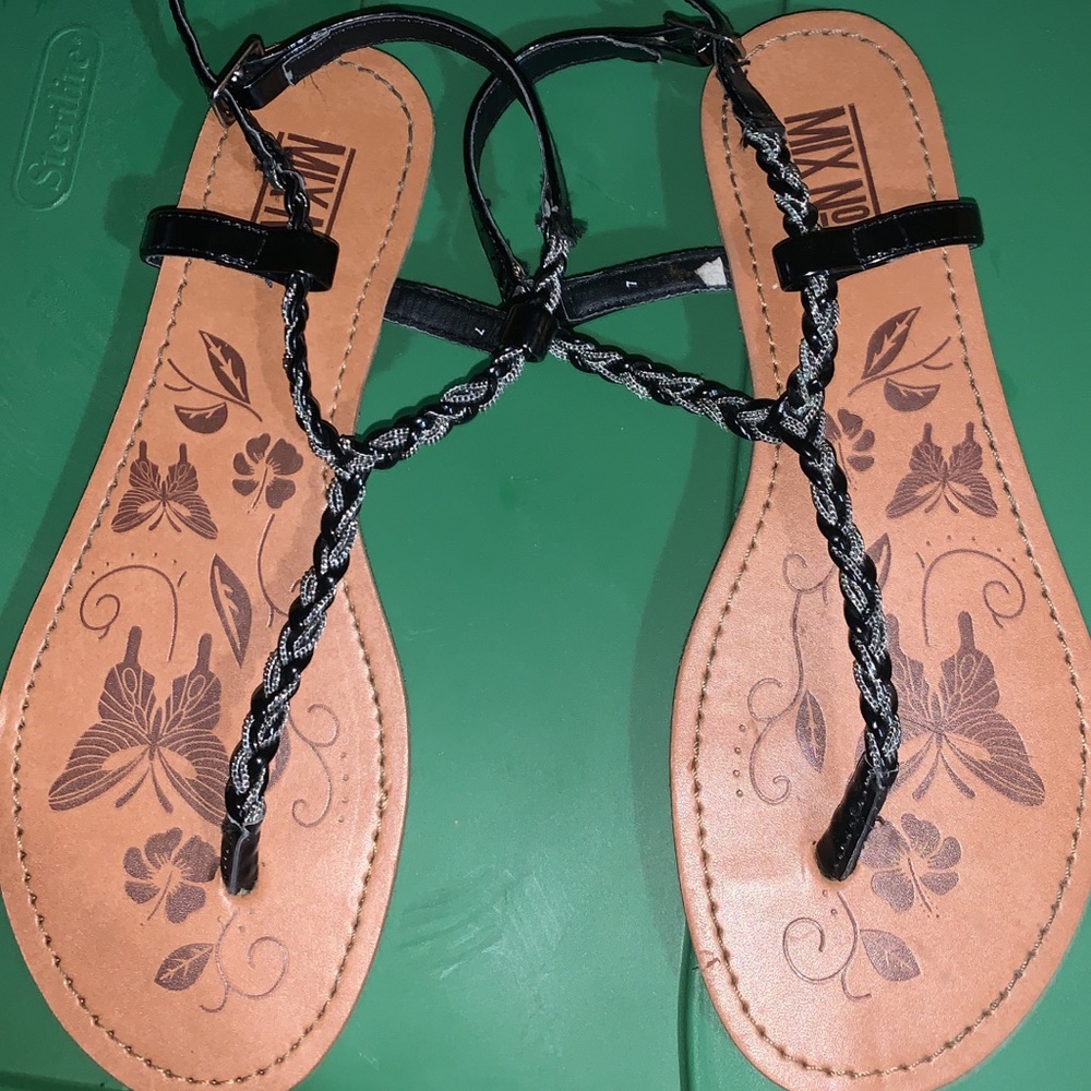 Sandals - Picture 3 of 3